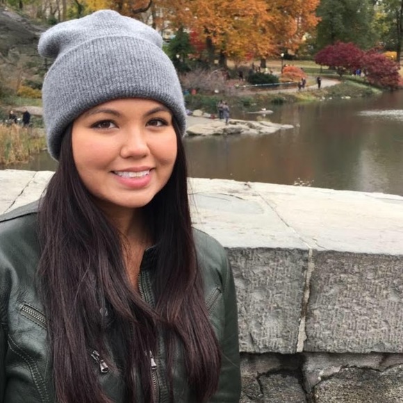 Meet your Posher, Ariane - Picture 1 of 1